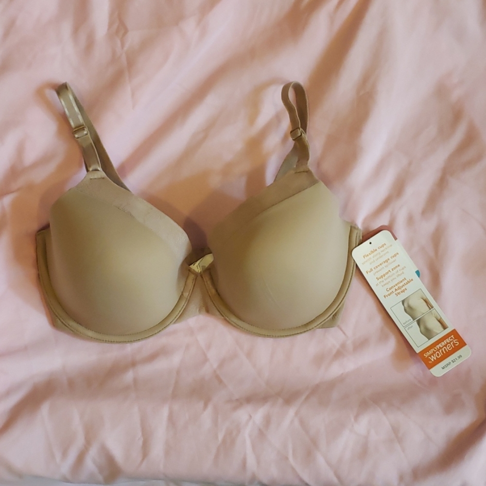 Full coverage bra.